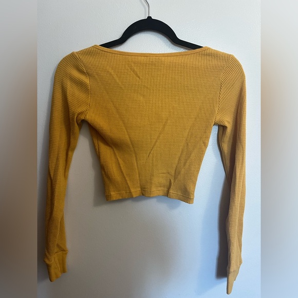 Cropped TNA long sleeve top - Picture 3 of 3